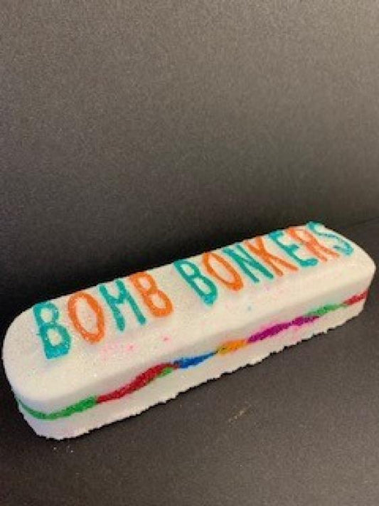 Bonkers Rainbow Blast bath bomb